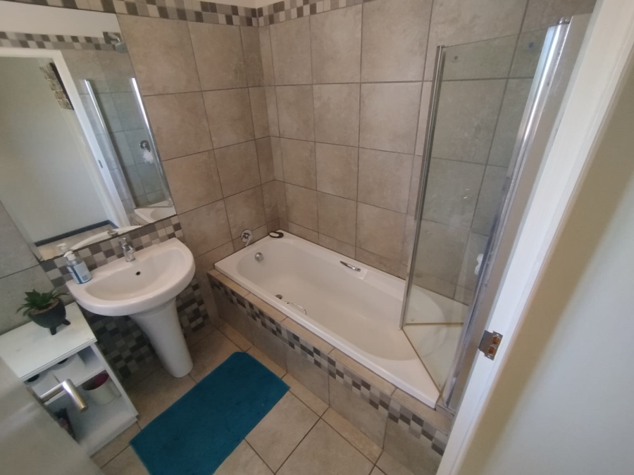 3 Bedroom Property for Sale in Bayview Western Cape